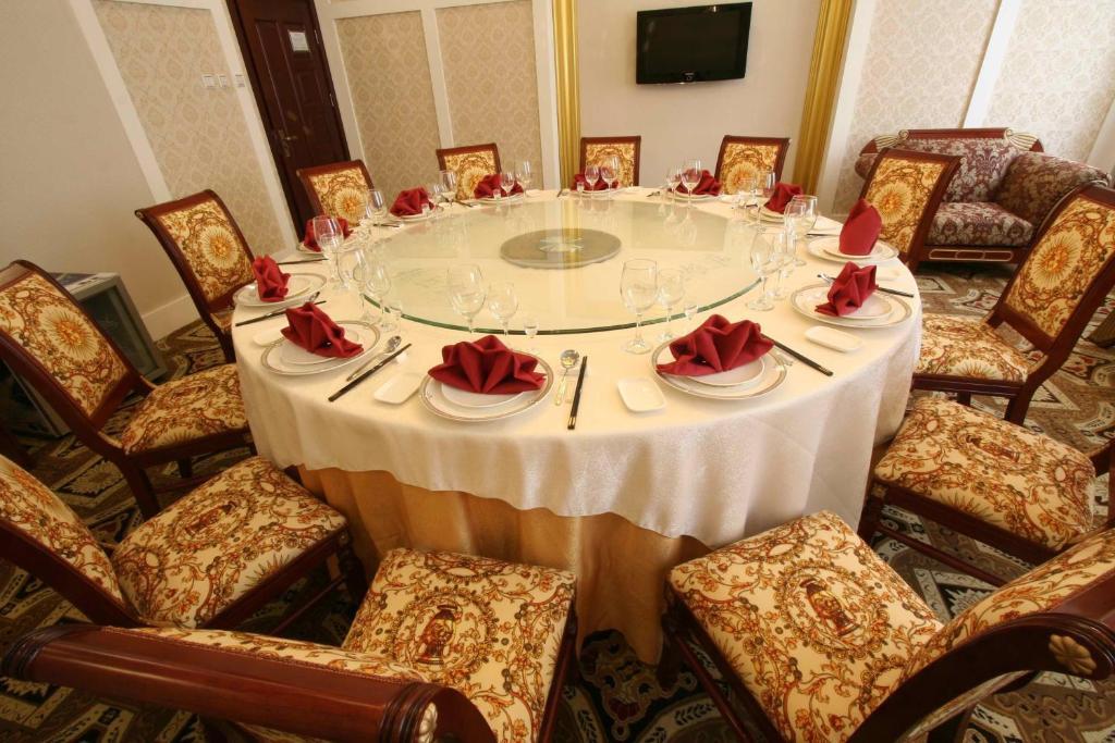 Desheng Hotel Beijing Bagian luar foto